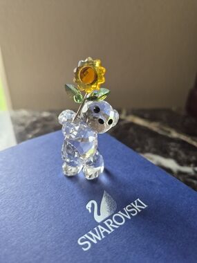 Swarovski Kris Bear "A Sunflower Especially For You" 2006 Crystal Figurine